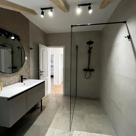 Korenat Apartment Turanj