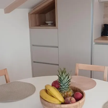 Korenat Apartment Turanj