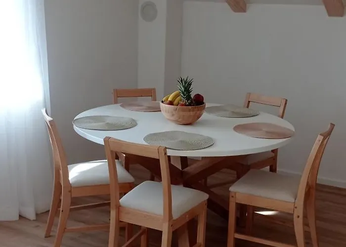 Апартаменты Korenat *