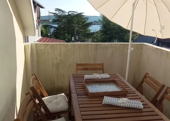 아파트 Korenat 투라니